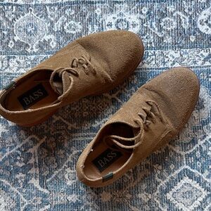 Bass Men's Tan Suede Chukka Boots
